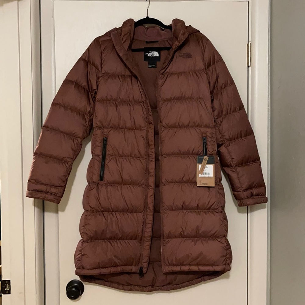 TNF Women’s Size L, Metropolis Parka 3, Color Marron Purple